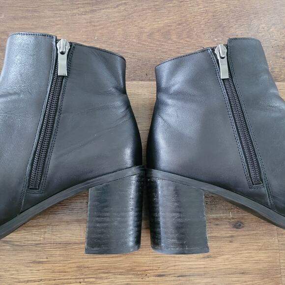 Franco Sarto Bette Women's Black Chelsea Boots Size 9.5M Ankle Booties Chic - Picture 12 of 16